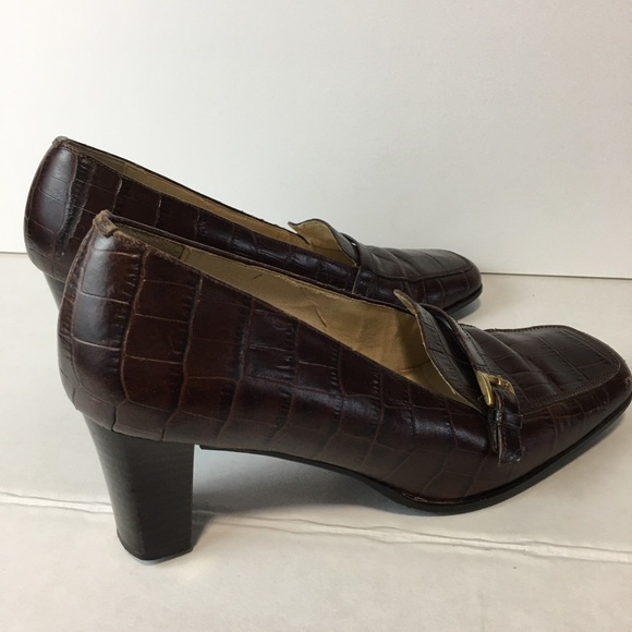 Casual Corner imported block 2” heels pump - Picture 8 of 9